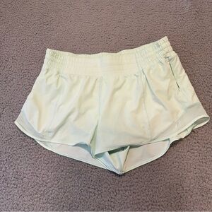 Women Lululemon Hotty Hot High-Rise Lined Short 2.5"  Mint Moment  Size 12